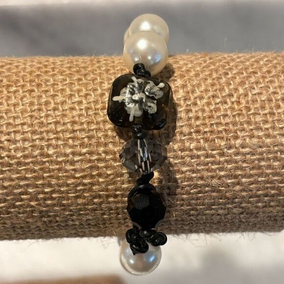 Handmade Faux Pearl Knotted Cord with Faceted Crystal  Beaded Bracelet White & B - Picture 2 of 4